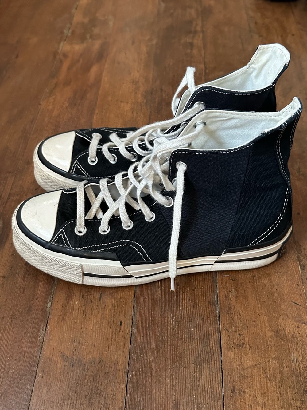Converse White Canvas Sneaker - Size 6.5/8.5